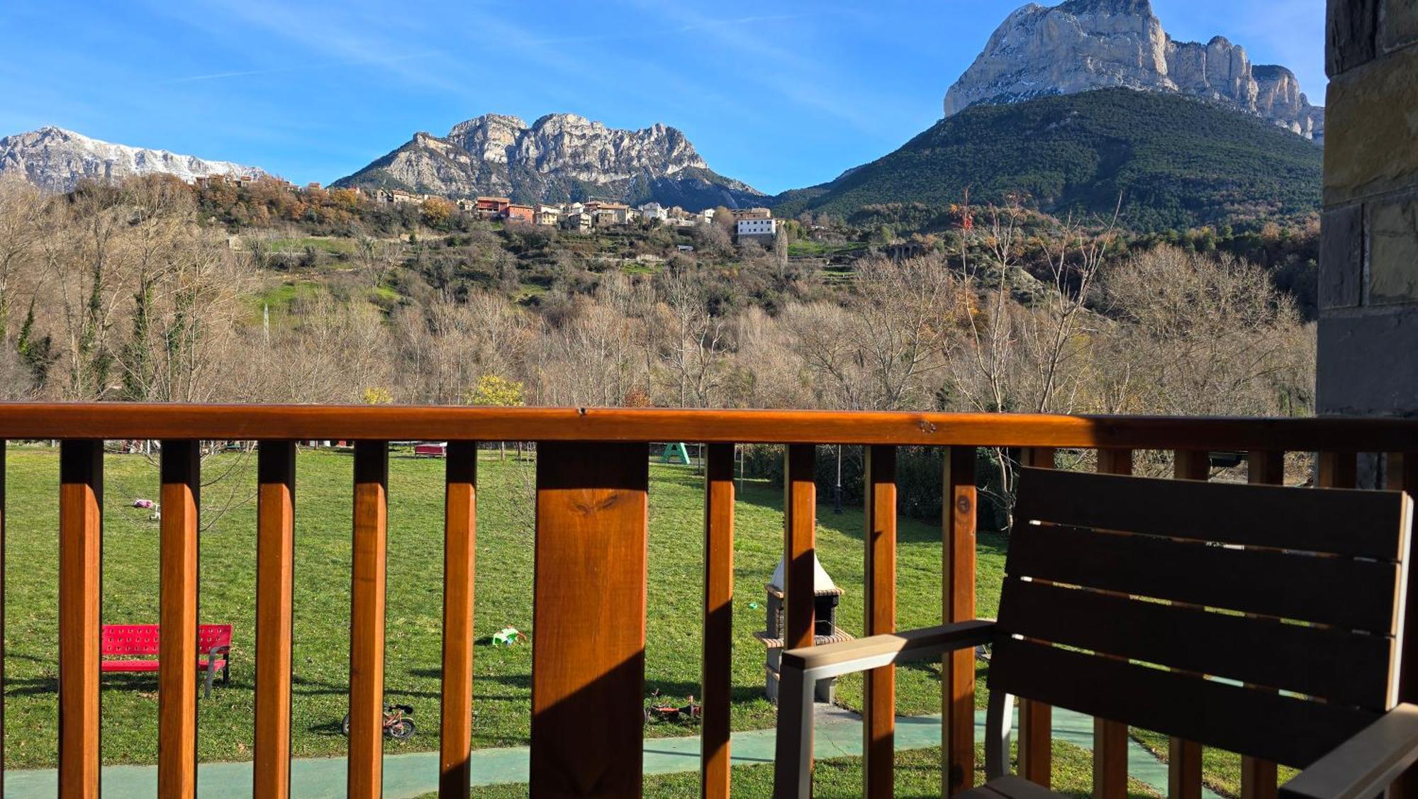 Casas La Ribera Ordesa Guest House Escalona  Luaran gambar